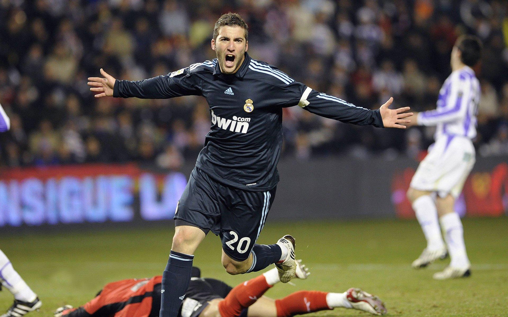 乌尔比希冷静面对旧主之战,团队三分高于一切情感纠葛